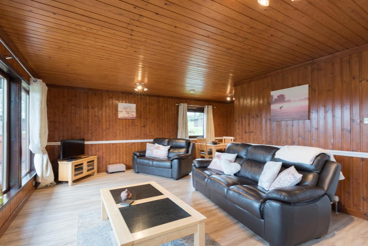 Bluebell Lodge 9 With Hot Tub Newton Stewart Kültér fotó